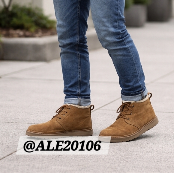 UGG Neumel boots men brown suede size 11 main image 13